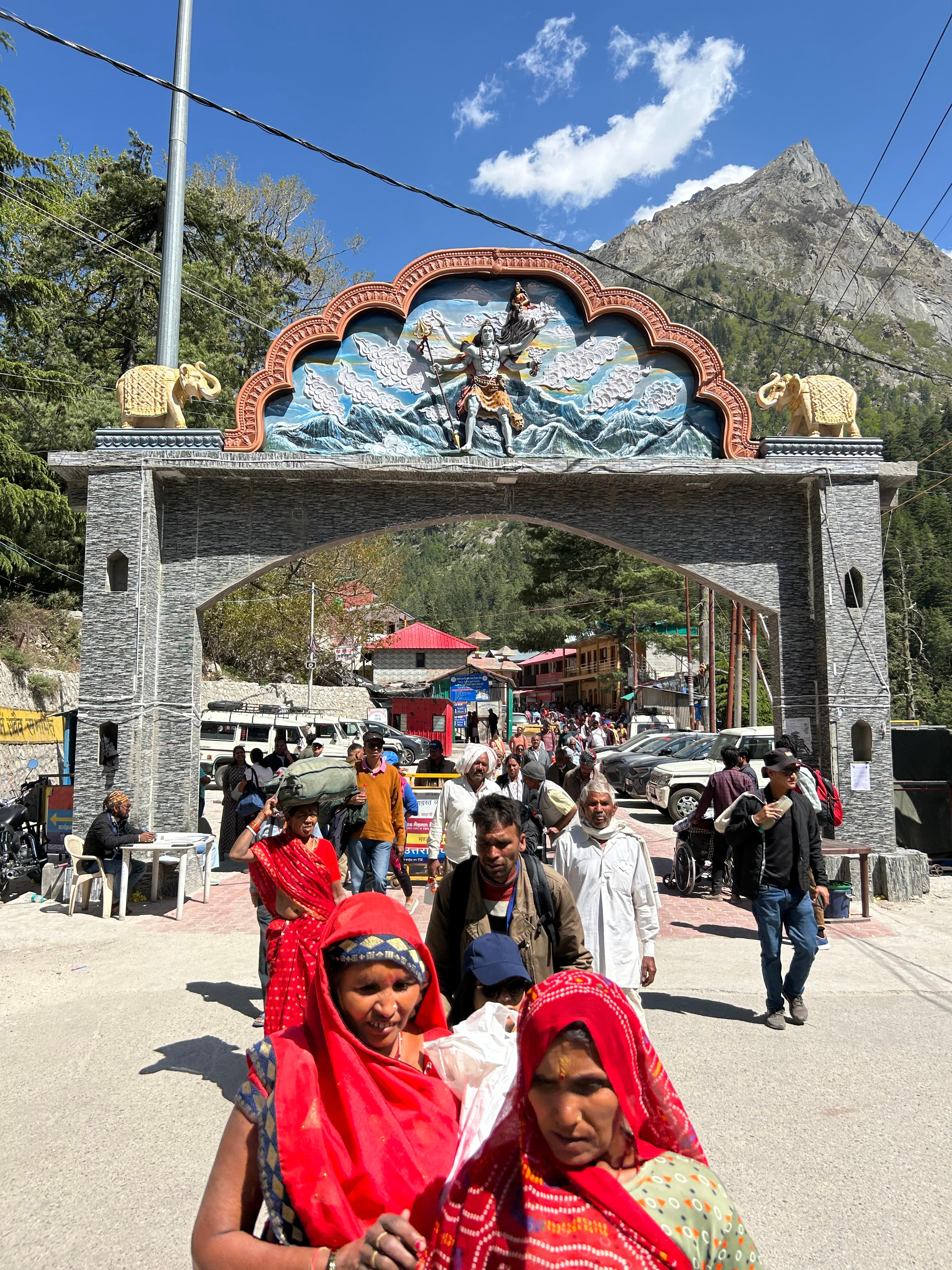 Bhagirathi River flowing near Gangotri Temple