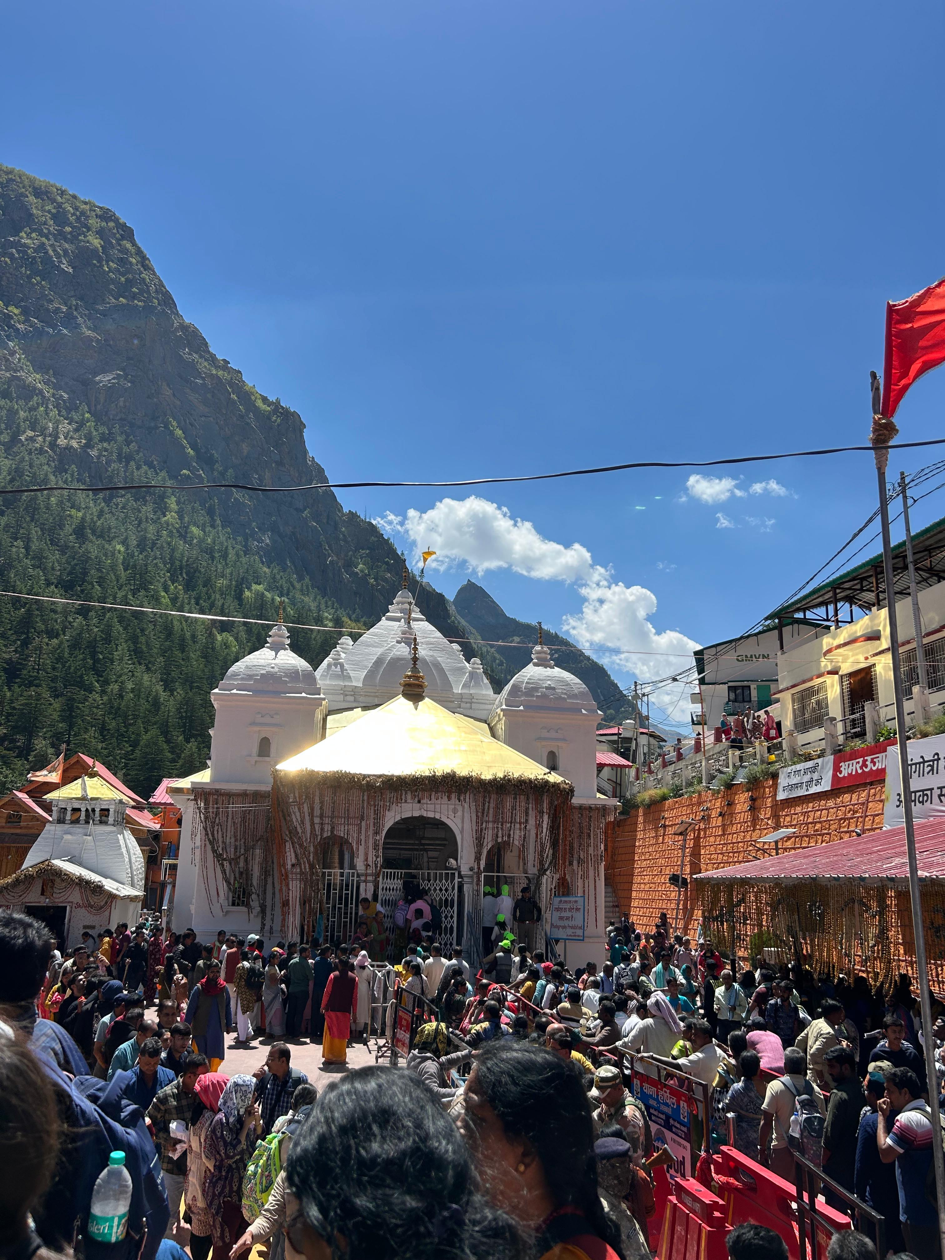 Bhagirathi River flowing near Gangotri Temple