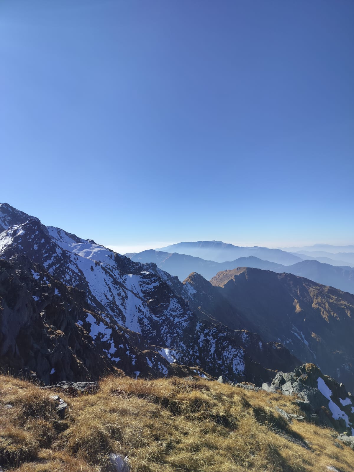 Joshimath town in Uttarakhand surrounded by Himalayn mountains